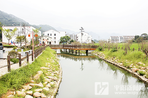 ʫ�����������