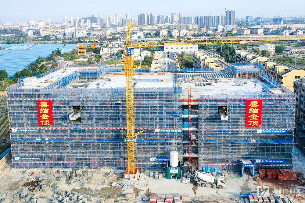 绿谷农产品市场综合体建设项目结顶