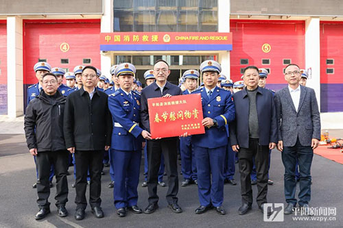 ��Ҫ�š������װ����쵼ο��һ�߹�����